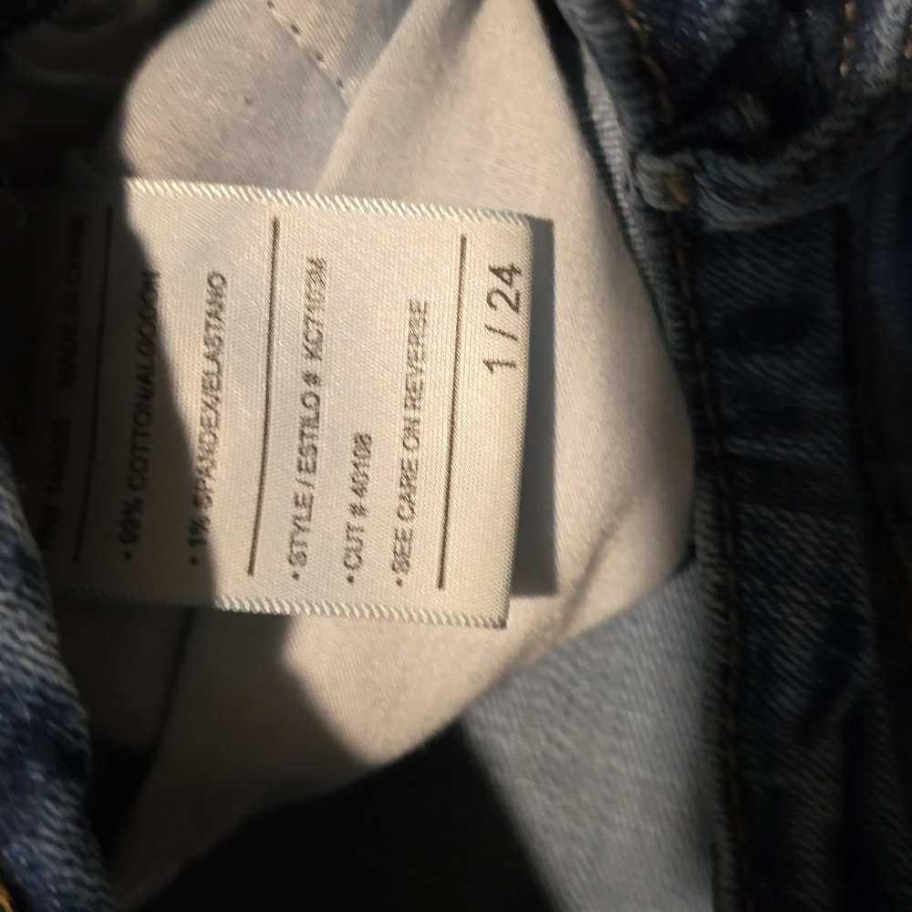 NWOT ladies KanCan jeans with rips skinny blue jeans size 1 waist 24 😍 - Picture 3 of 12